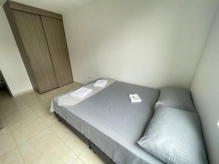 amplio apto en armenia Quindio 407