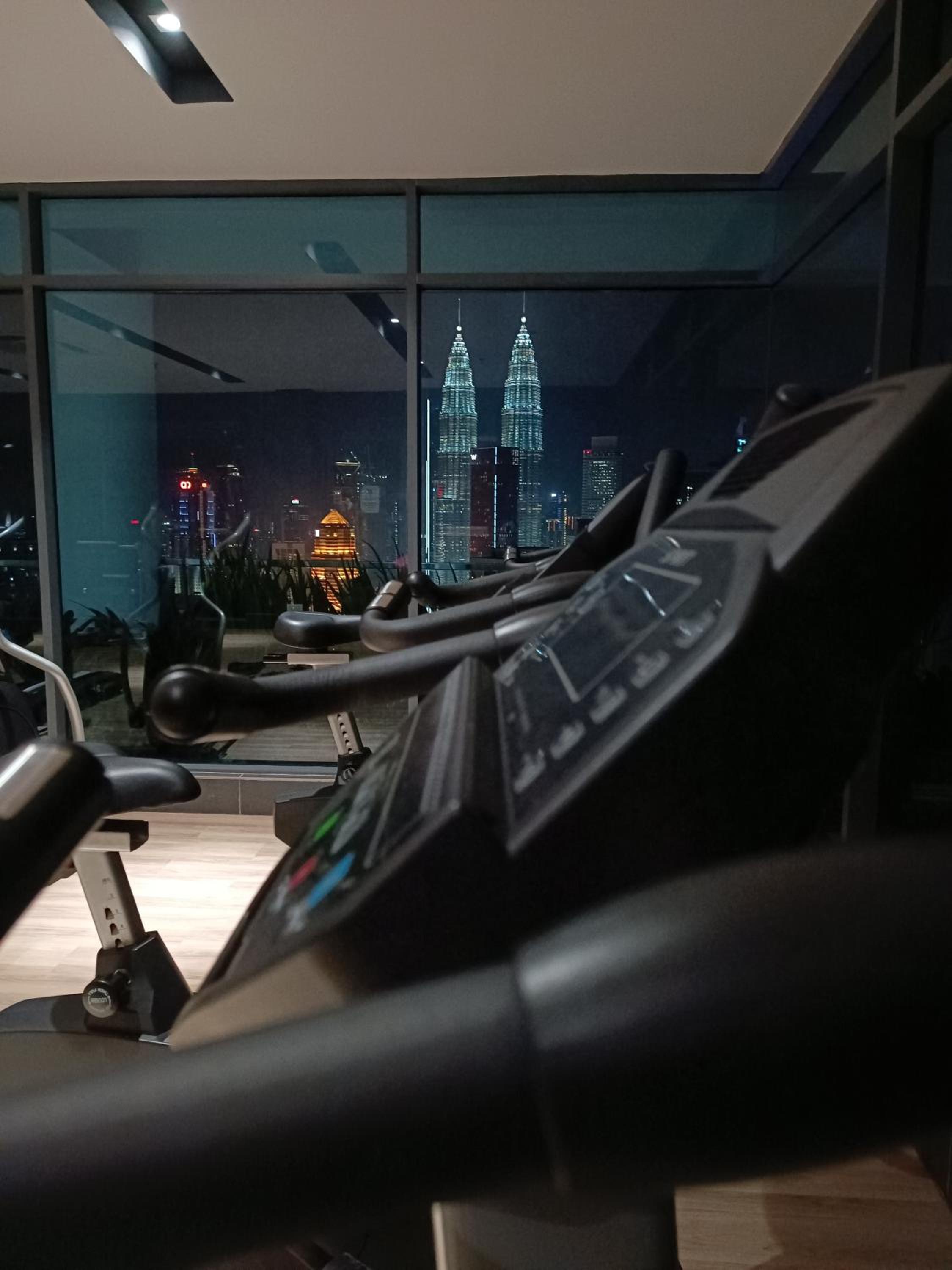 COL 27B KLCC View & Infinity Pool View