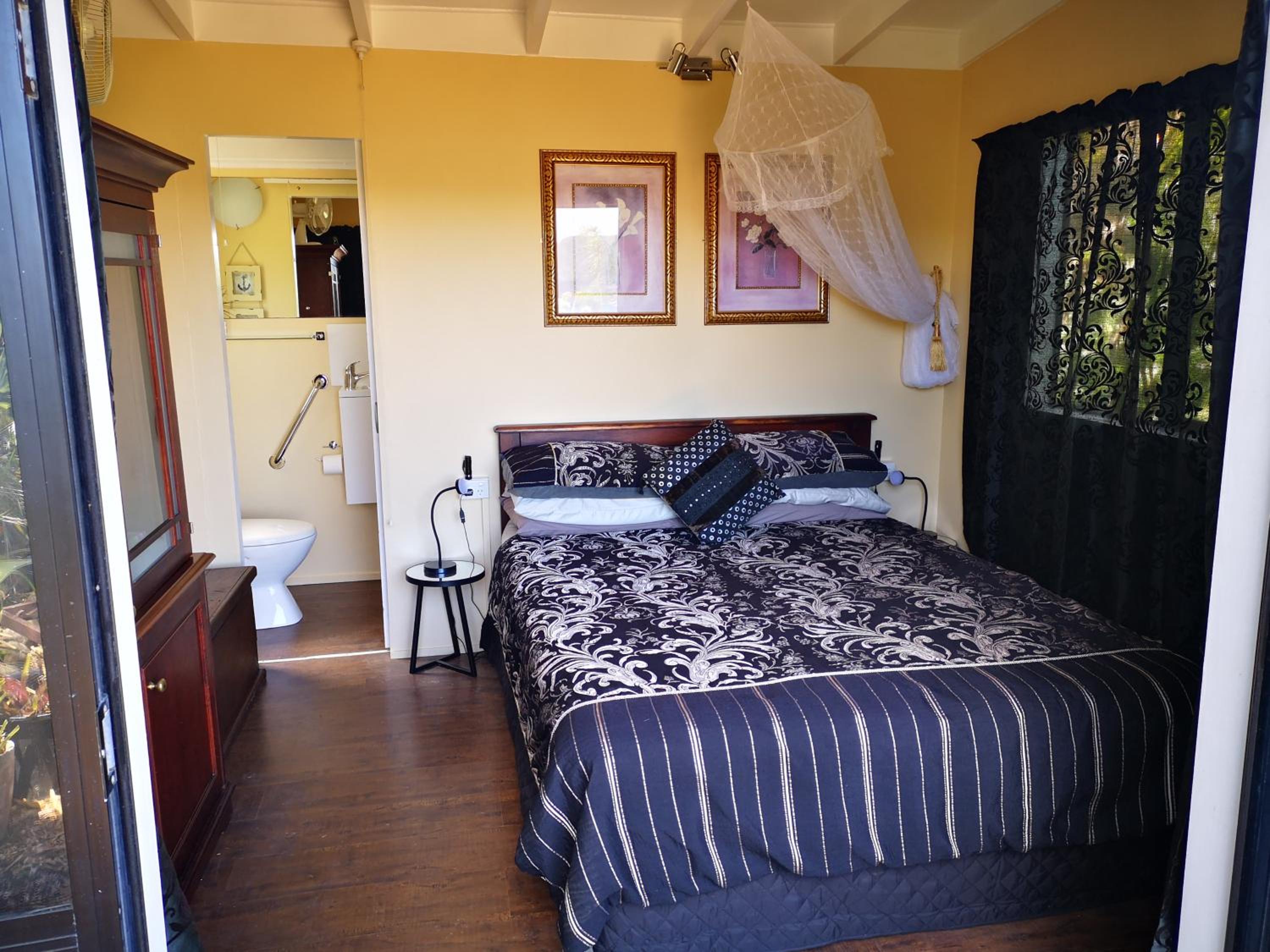 Fantasy Island - private seaview cabins