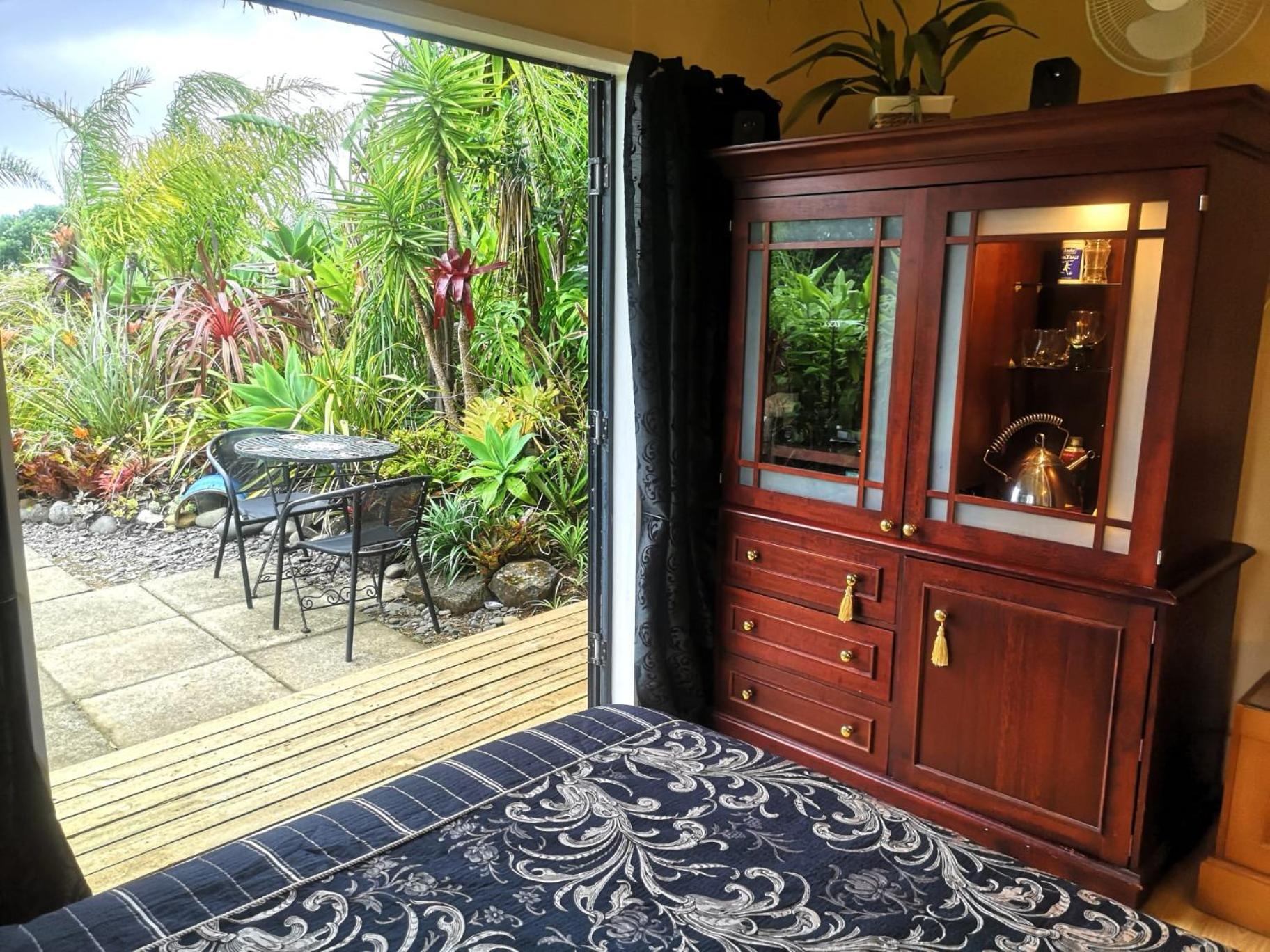 Fantasy Island - private seaview cabins