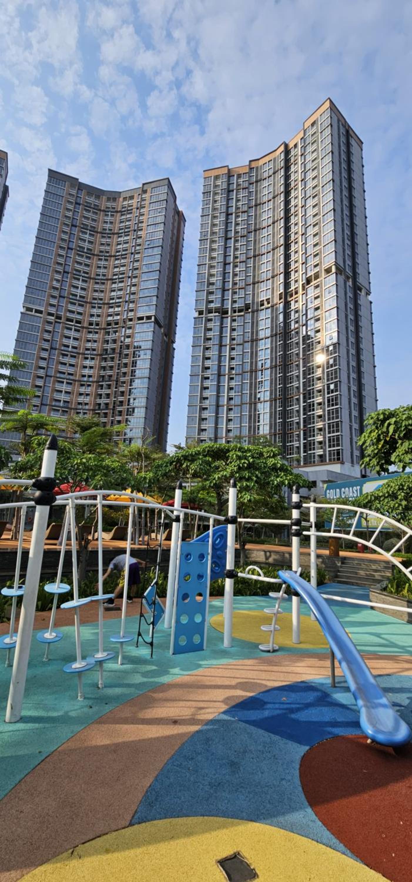 Studio Sea View Apartment at Gold Coast PIK by MYsweethome