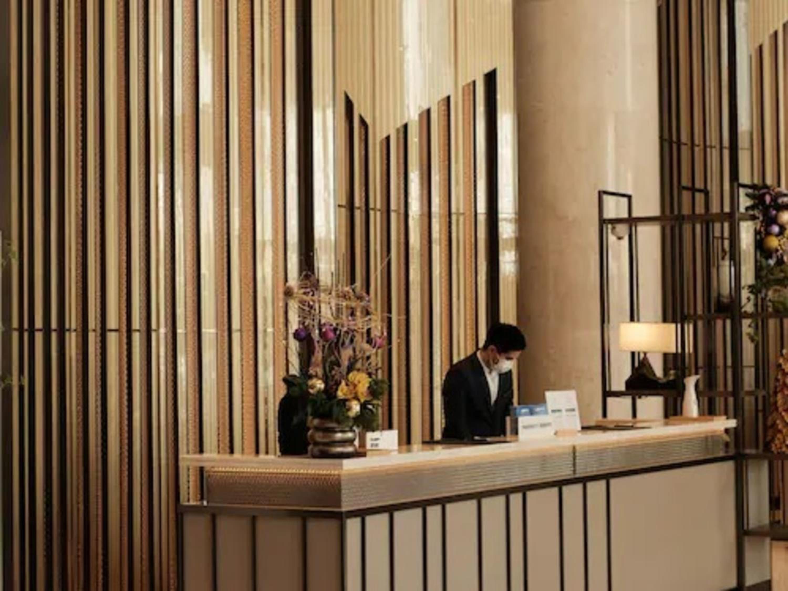 Sheraton Hong Kong Tung Chung Hotel 2