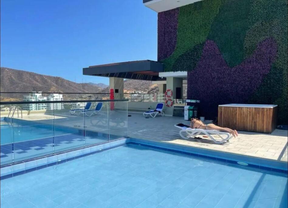 Apto edificio vita rodadero con piscina