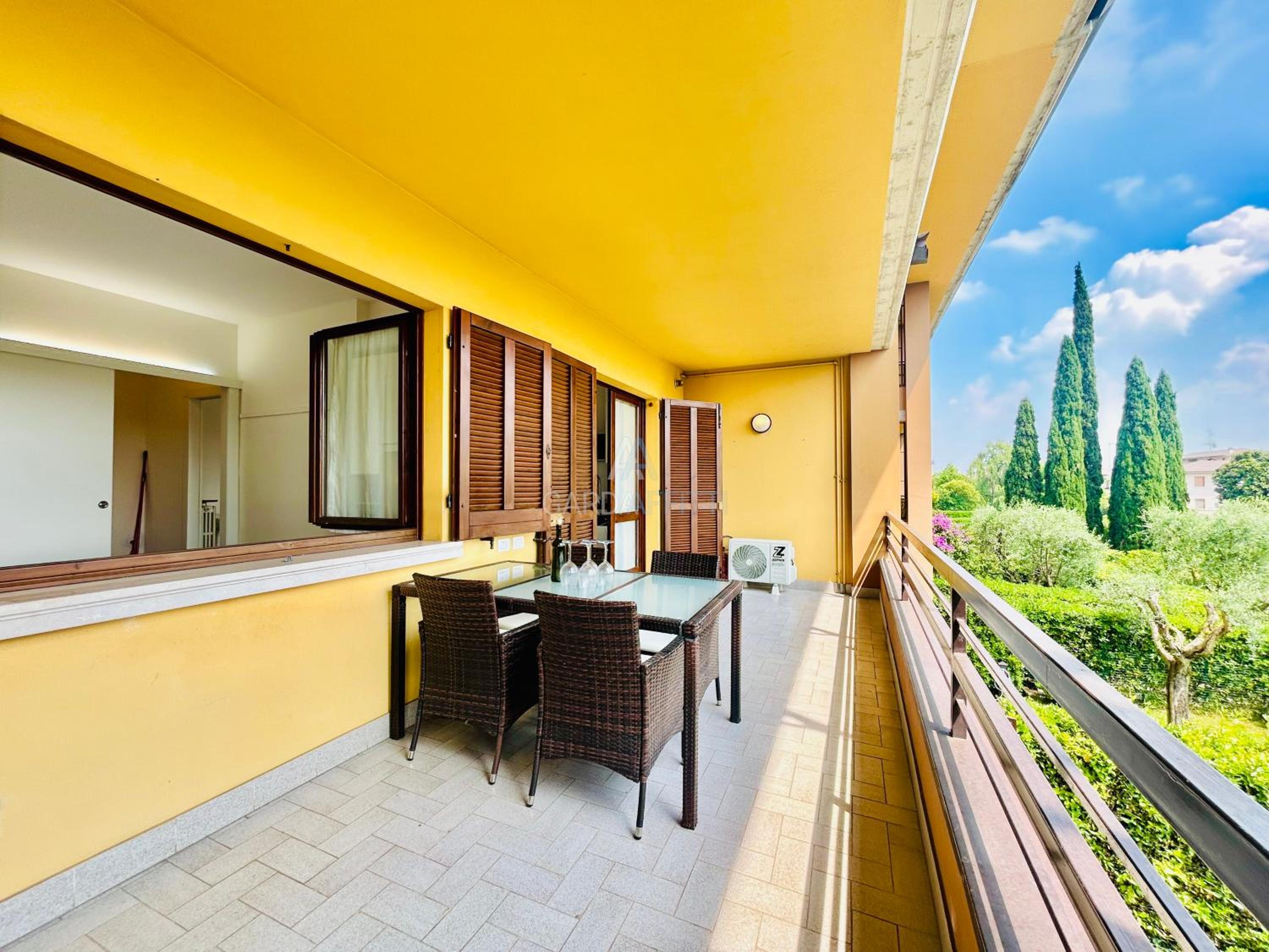 Sole Apt - Relax in piscina nel cuore di Sirmione view 4