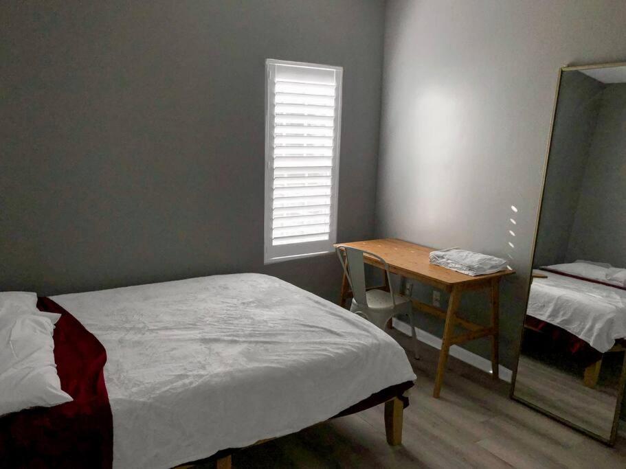 Bright 2BR Midtown Wilmington - Walk to Trader Joe's & Whole Foods, Top-Rated Location