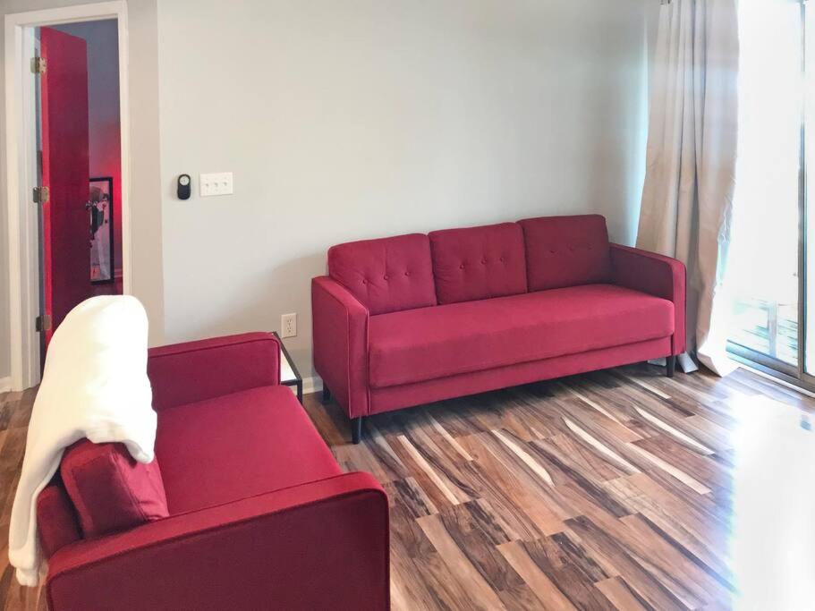 Bright 2BR Midtown Wilmington - Walk to Trader Joe's & Whole Foods, Top-Rated Location