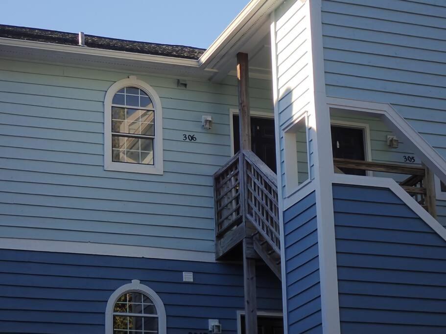 Bright 2BR Midtown Wilmington - Walk to Trader Joe's & Whole Foods, Top-Rated Location