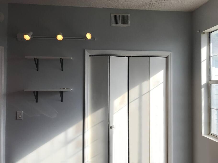 Bright 2BR Midtown Wilmington - Walk to Trader Joe's & Whole Foods, Top-Rated Location