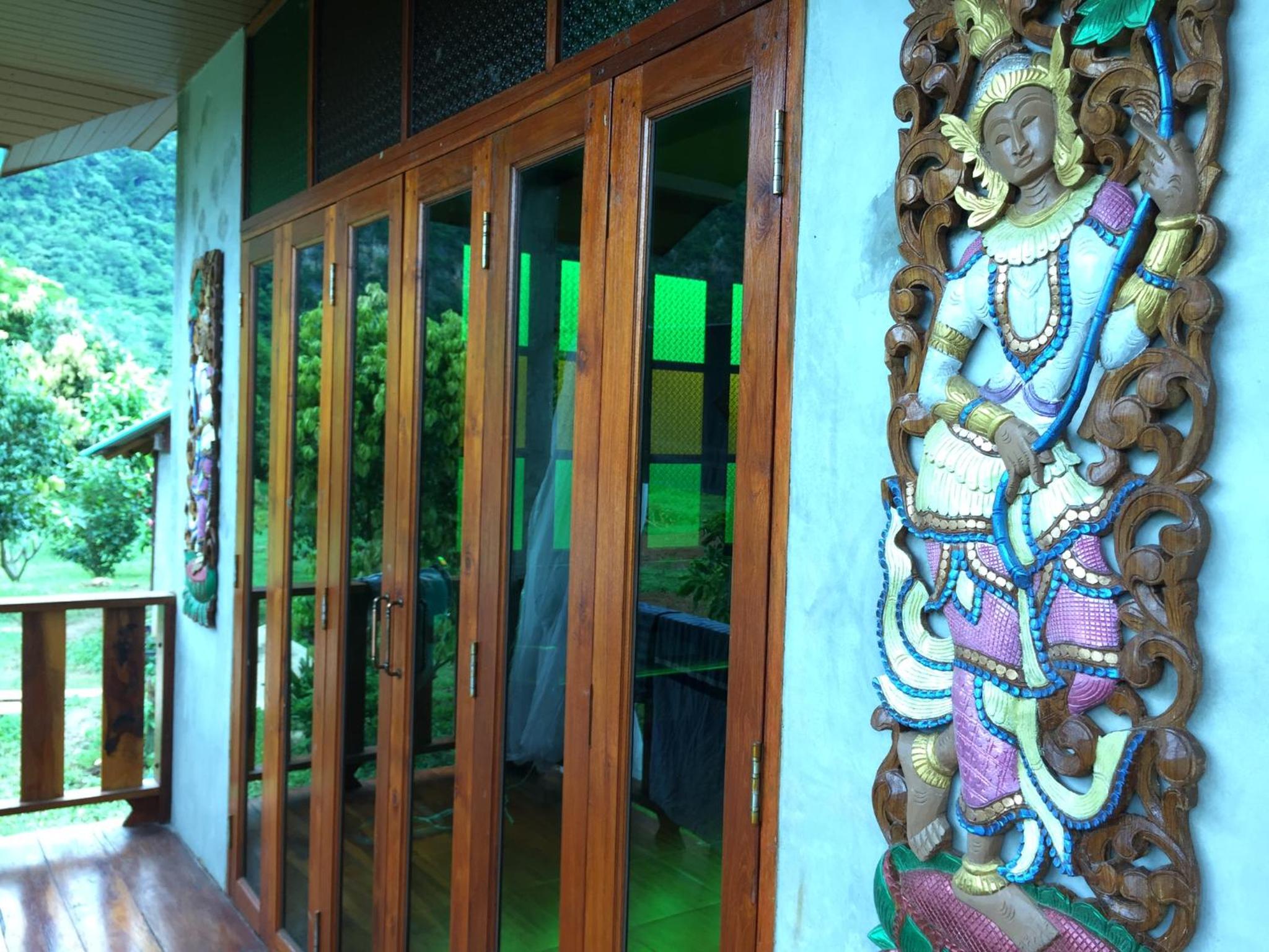 Baan Chai Khao Home Stay