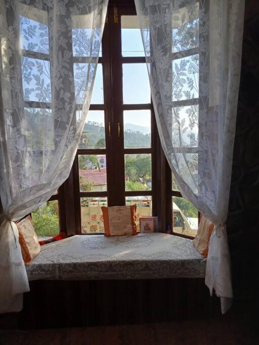 Gayatri Cottage Satkhol view 2