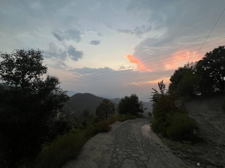 Gayatri Cottage Satkhol view 5