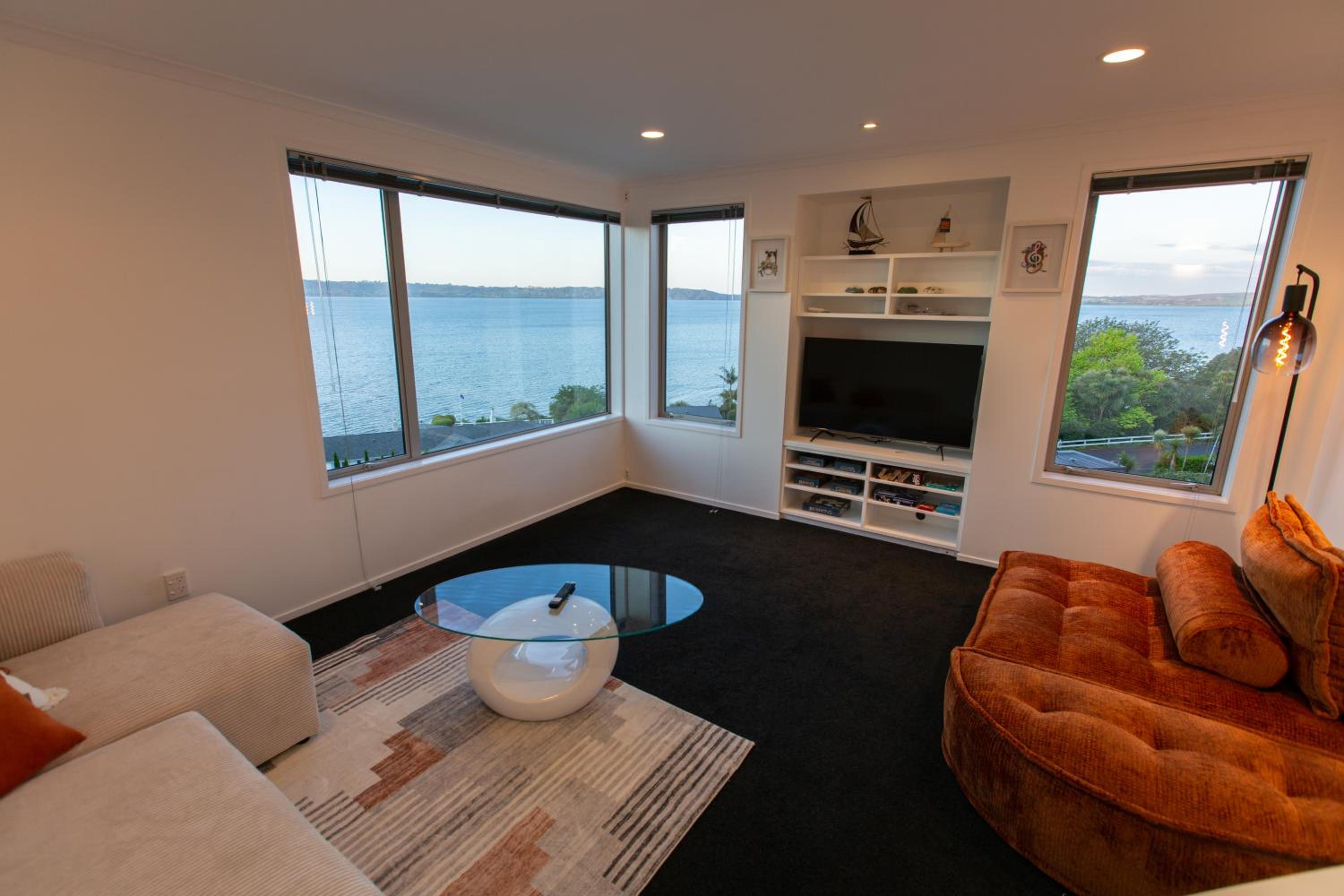 Rotorua Serenity Lakeview Retreat
