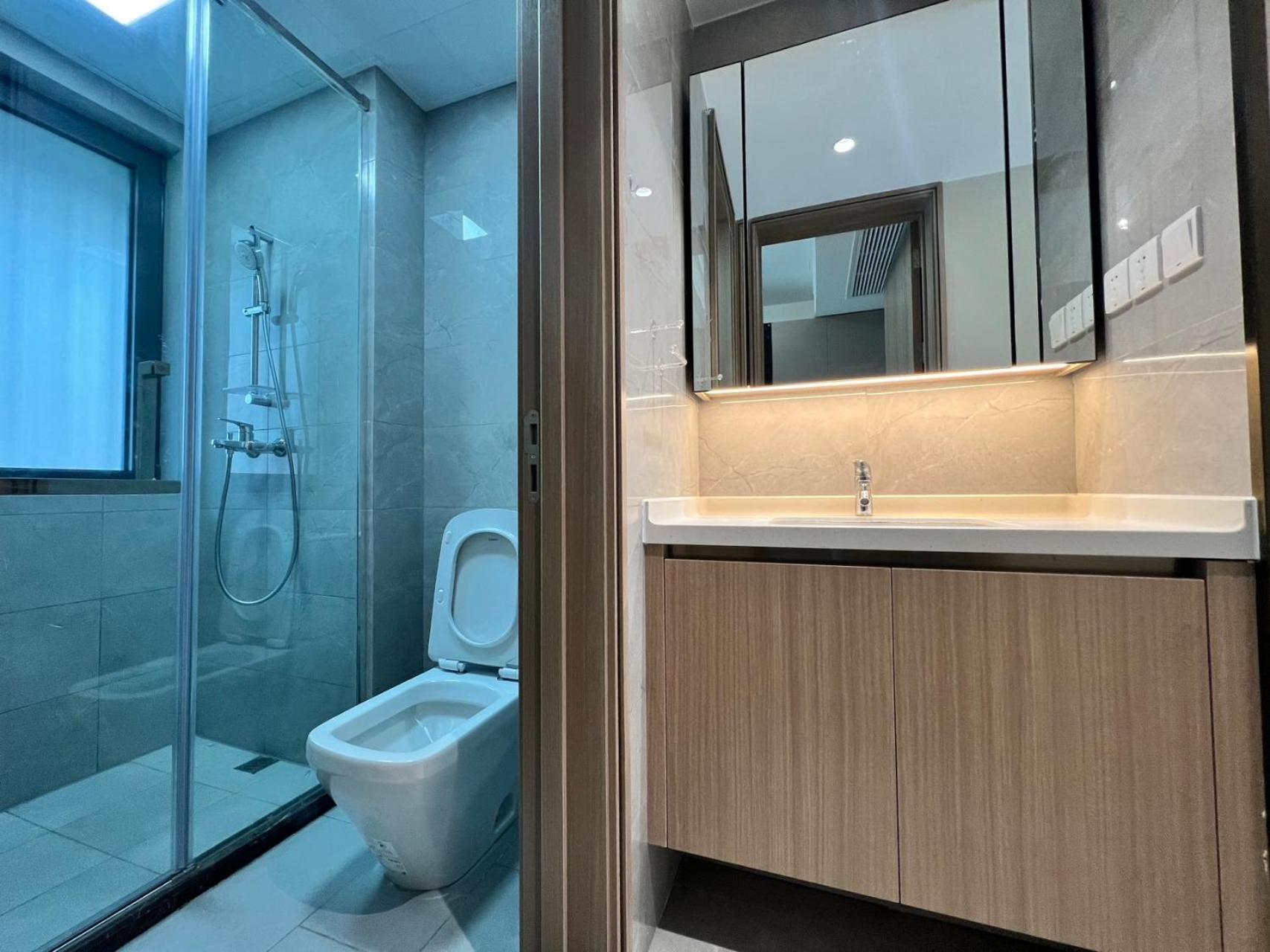 Shanghai HongQiao Airport Branch National Convention and Exhibition Center great 3 bedrooms Boutique designer house have two bathrooms