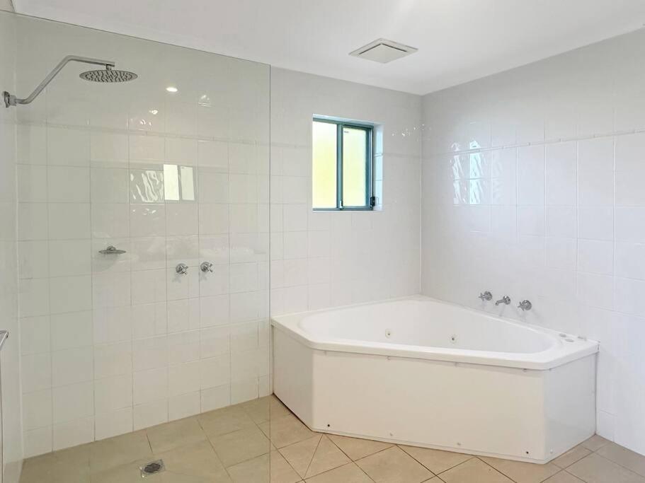 Penthouse - 4 Bedrooms - Unit 33 at Avoca Palms Resort