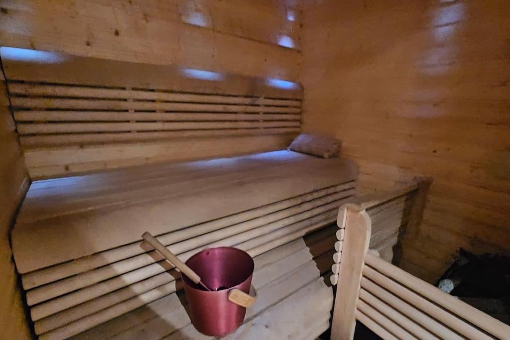 Peaceful Hideaway near Levi Adventures activities