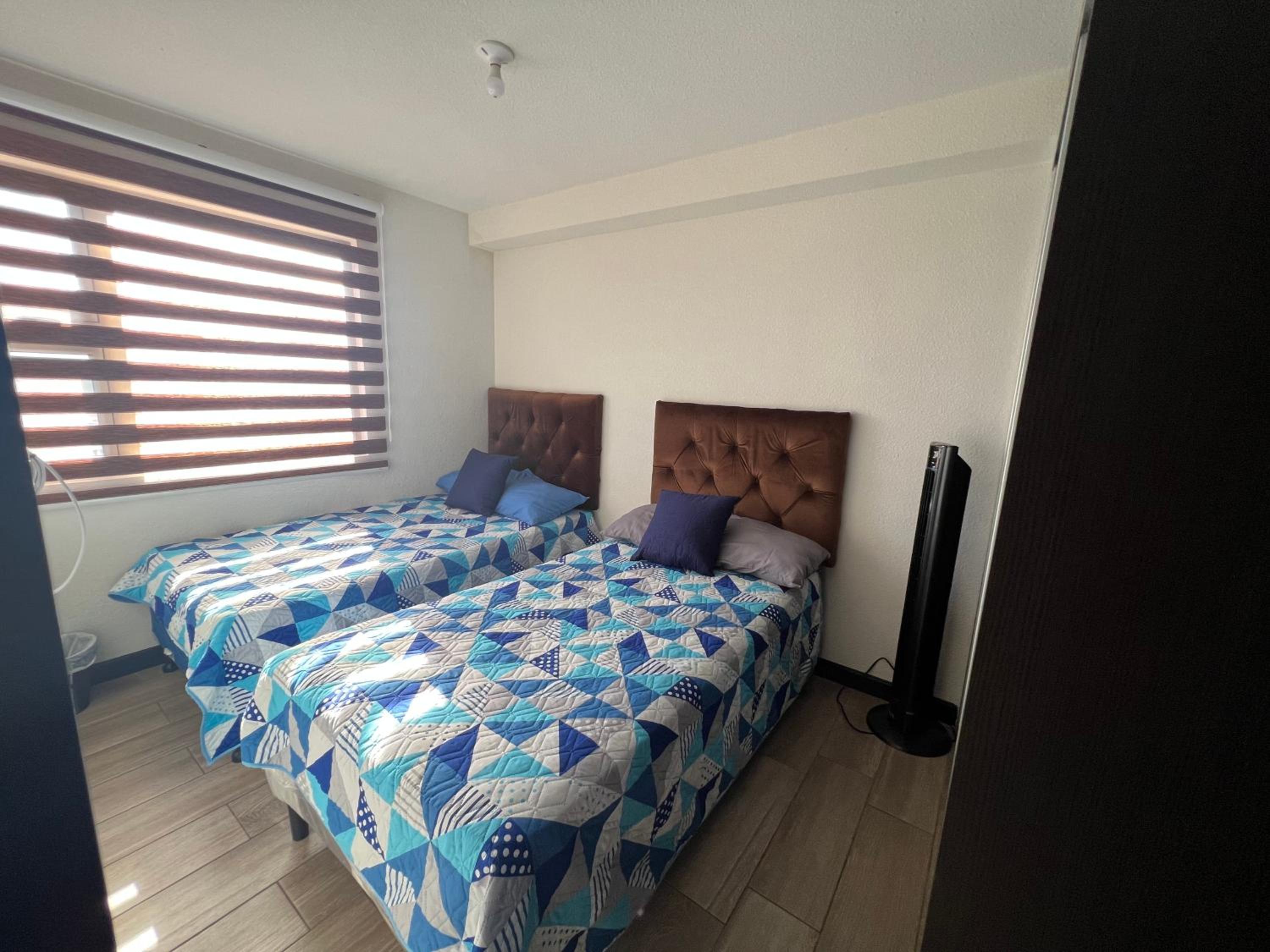 Luxury Apt Near Airport view 3