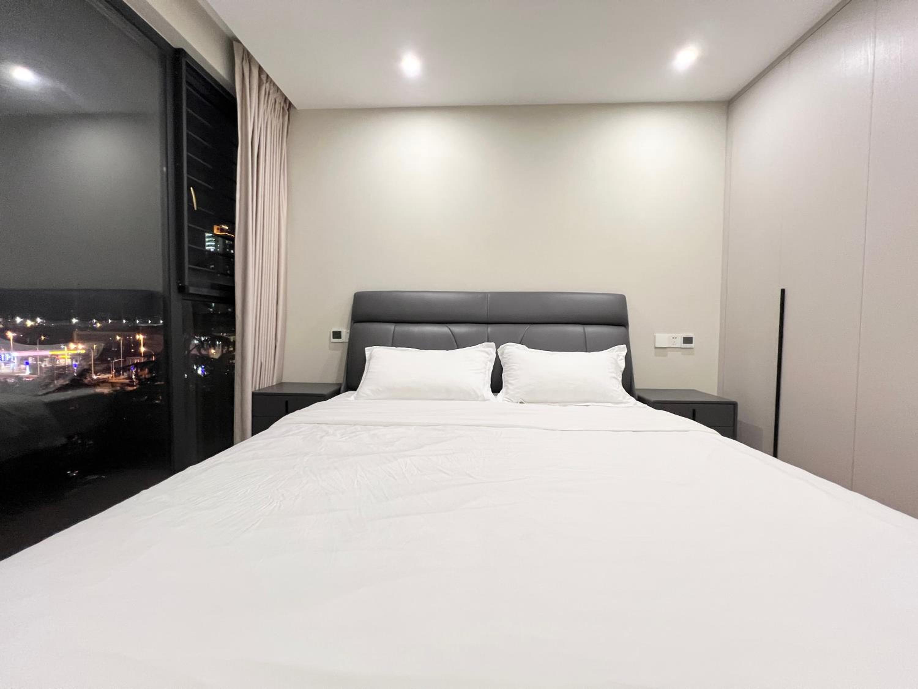 Suzhou Lakeside Sky Villa