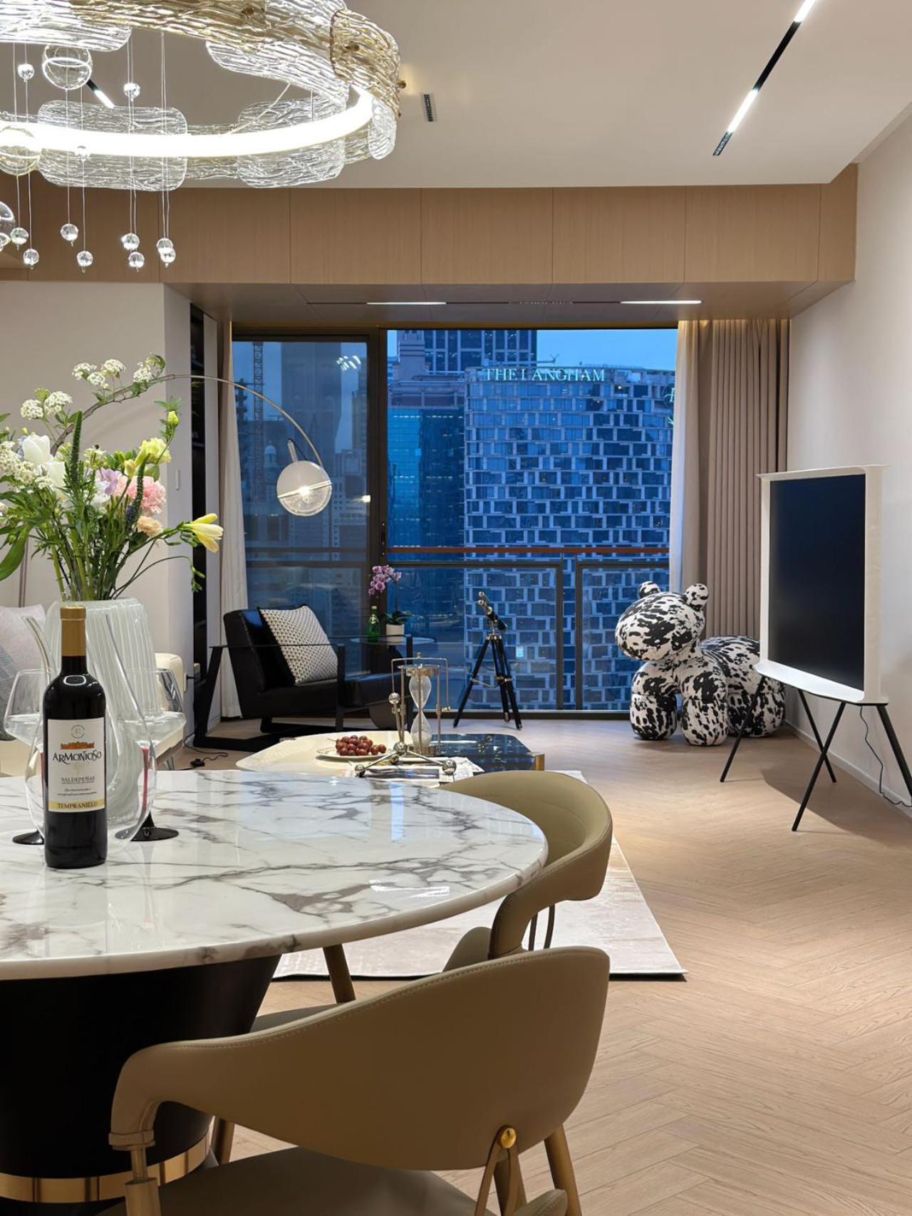 Eastern Hub - XinTianDi Branch Newly upgraded luxury designer decoration intelligent control system
