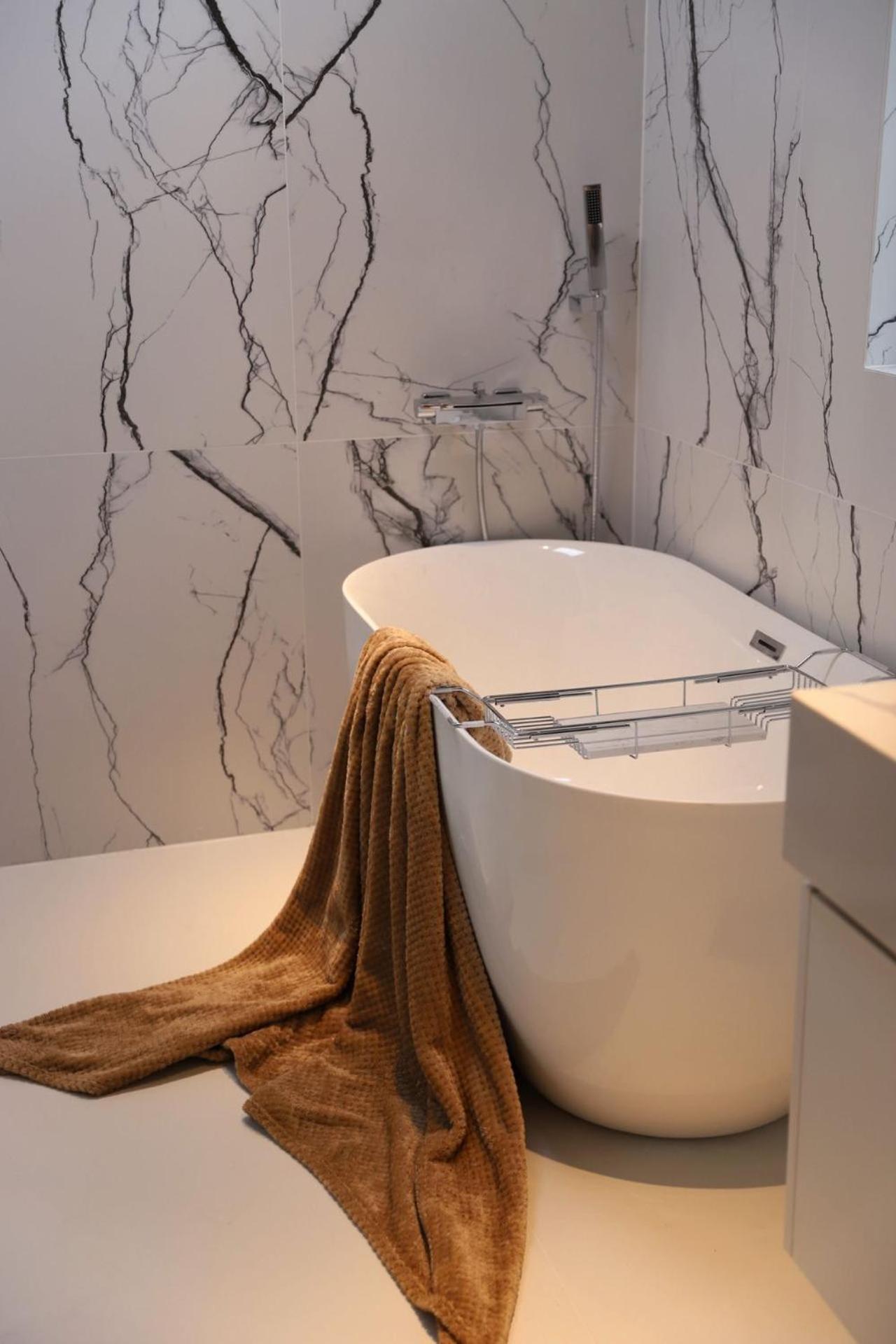 Eastern Hub - XinTianDi Branch Newly upgraded luxury designer decoration intelligent control system