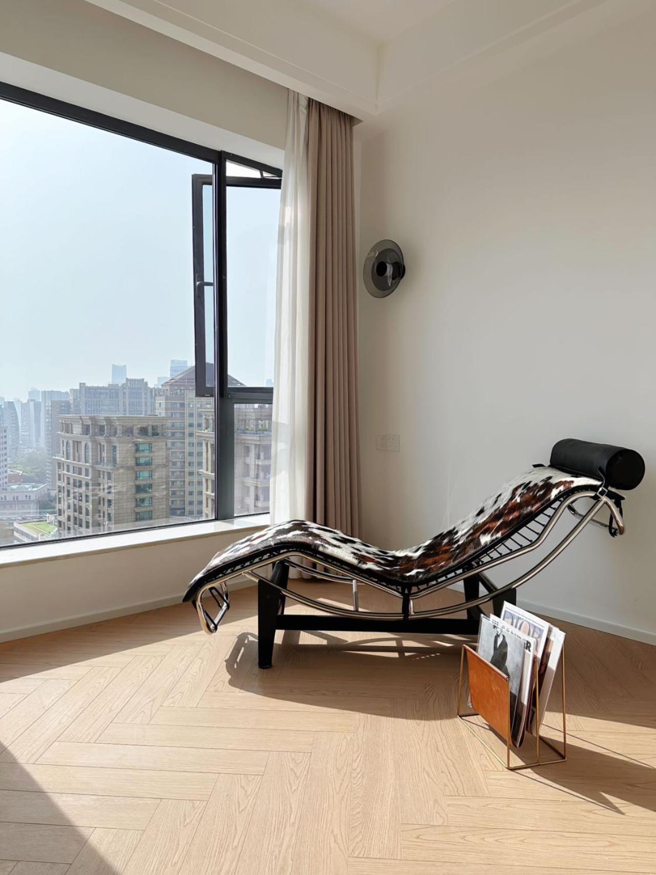 Eastern Hub - XinTianDi Branch Newly upgraded luxury designer decoration intelligent control system