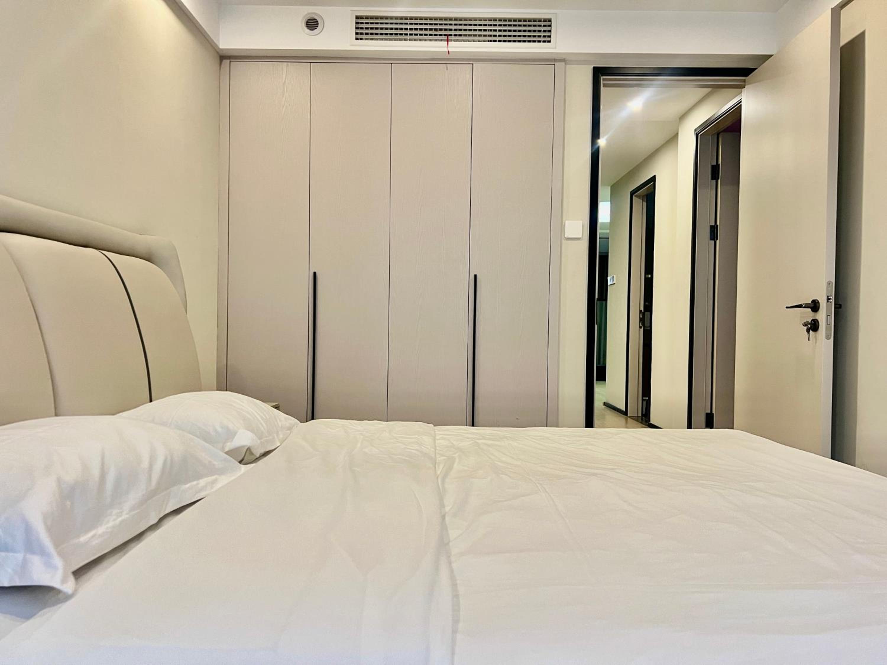 Suzhou Lakeside Sky Villa