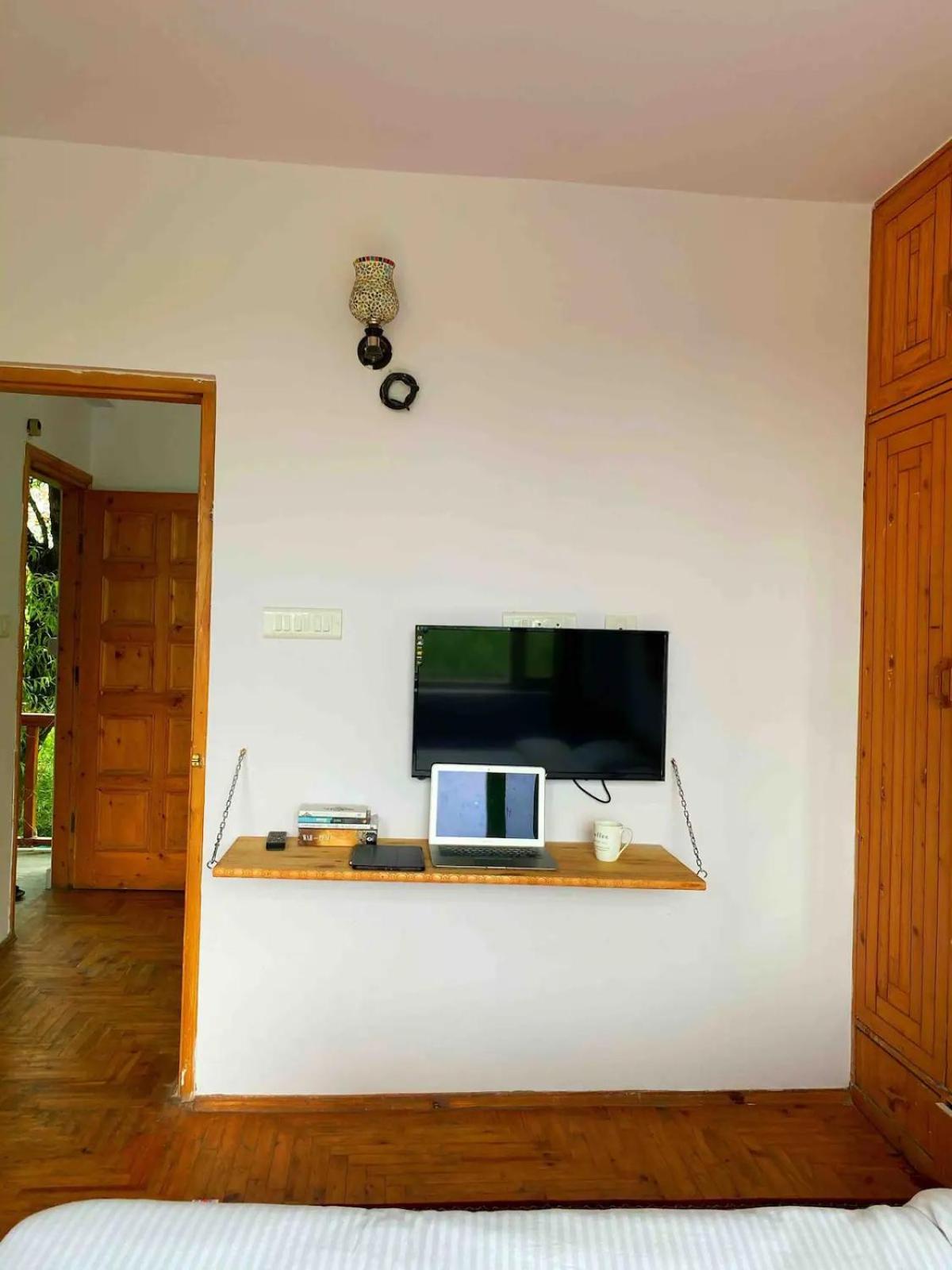 Photo 8