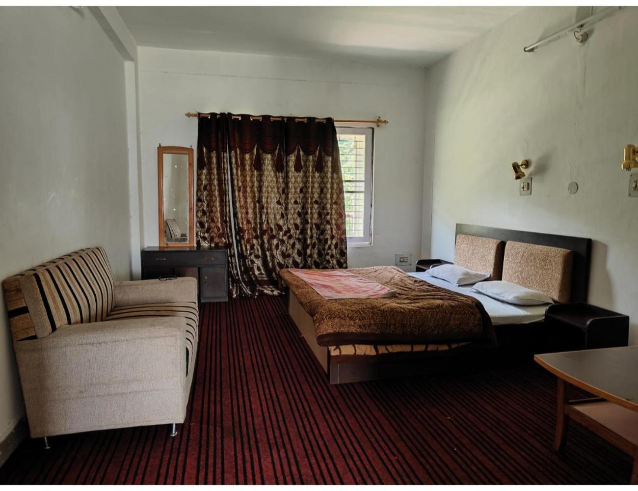 Shabir Group of Hotels, Kokernag
