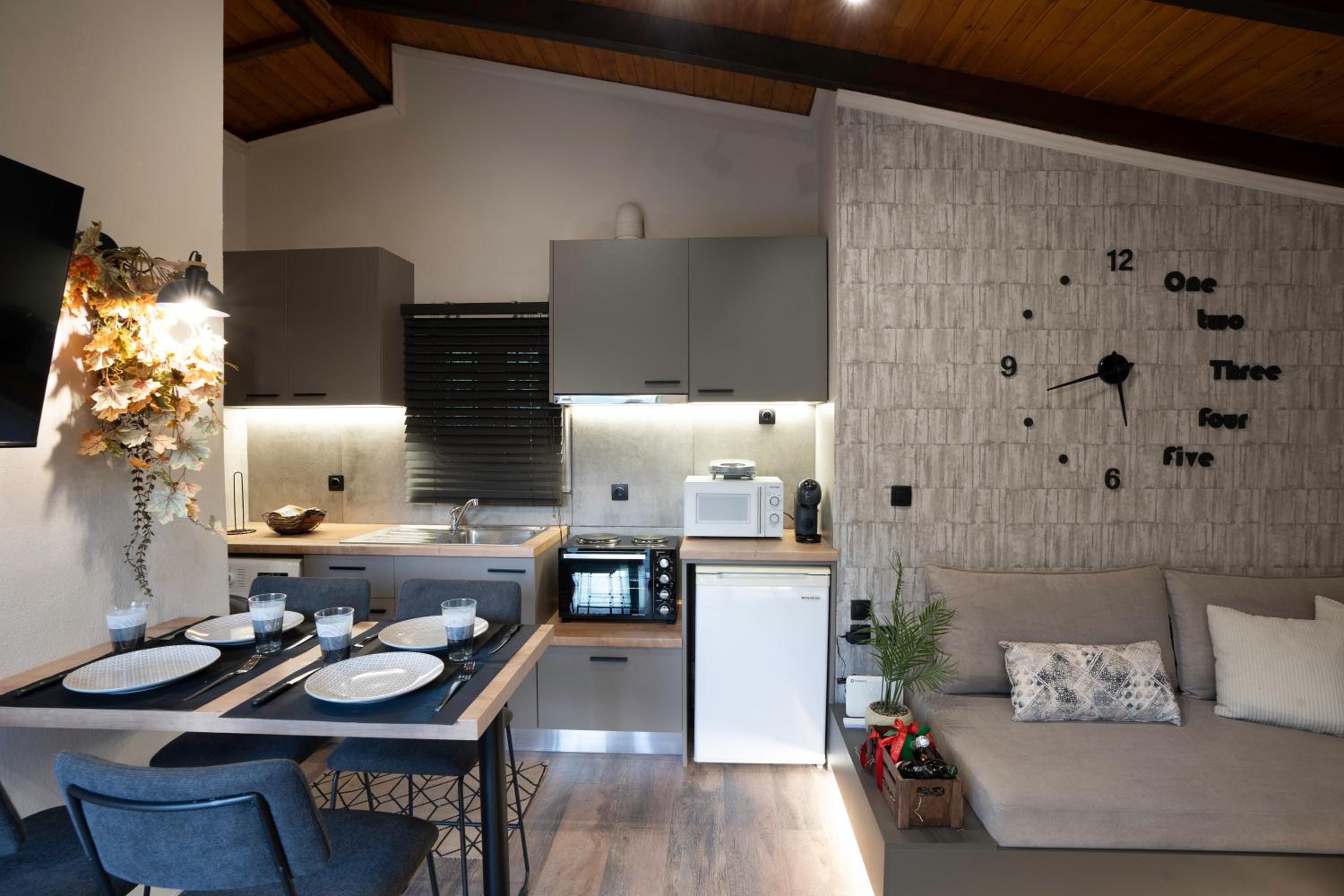 PLATS Traditional Living