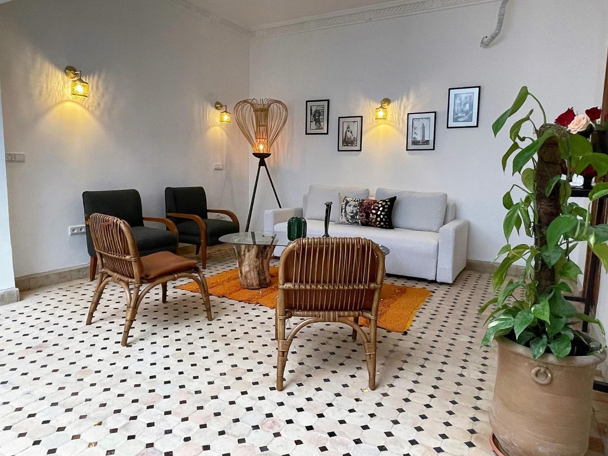 lounge