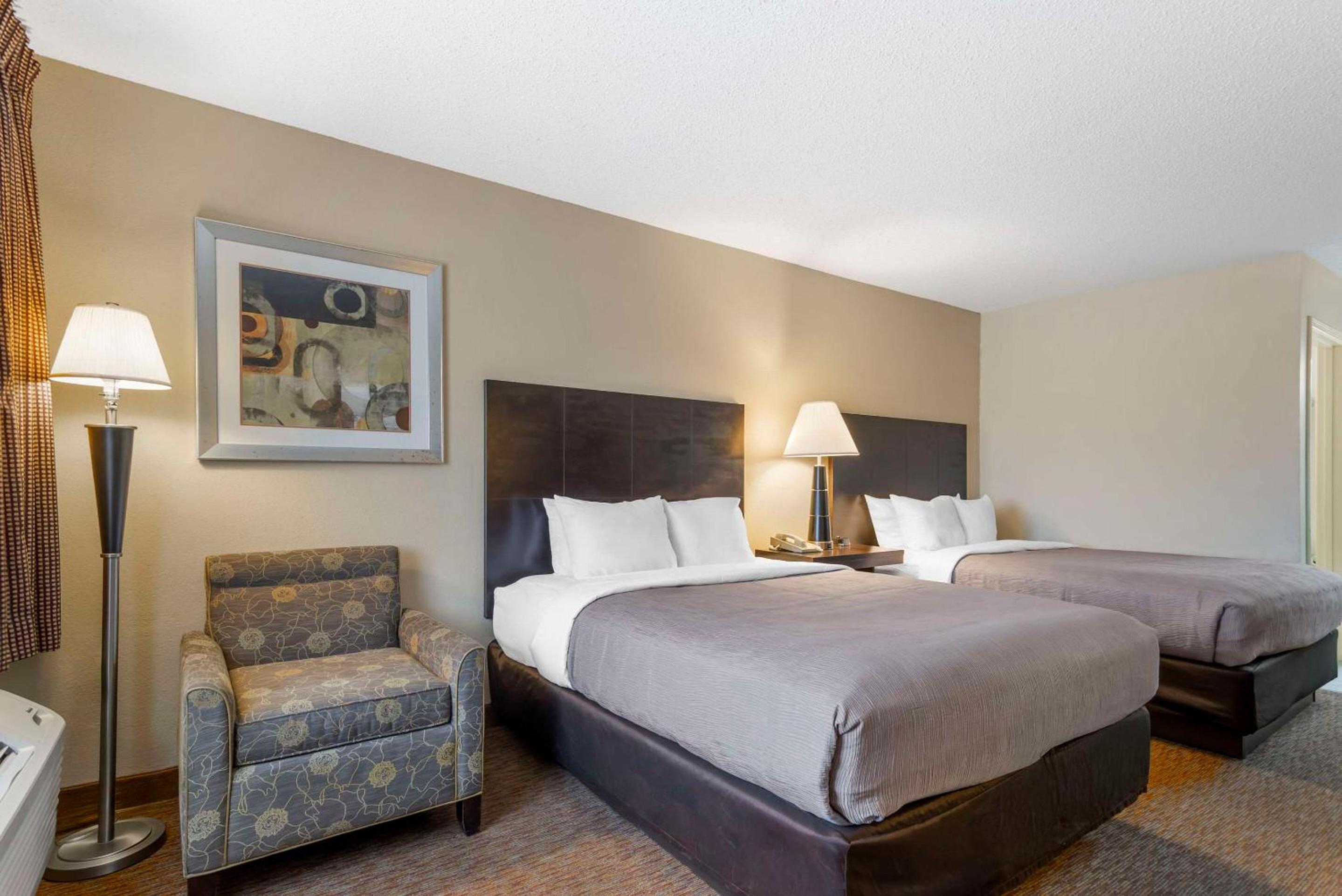 Cordele Vacations - Quality Inn - Property Image 5