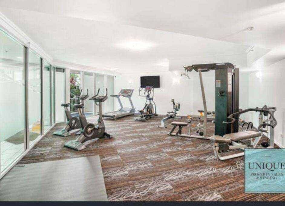 Studio room in Cairns Esplanade! Ocean view! Heart of Cairns