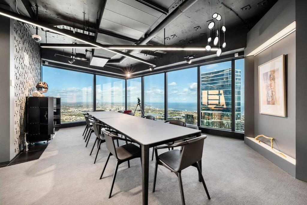 Most Exclusive & Highest Penthouse In MelbourneCBD