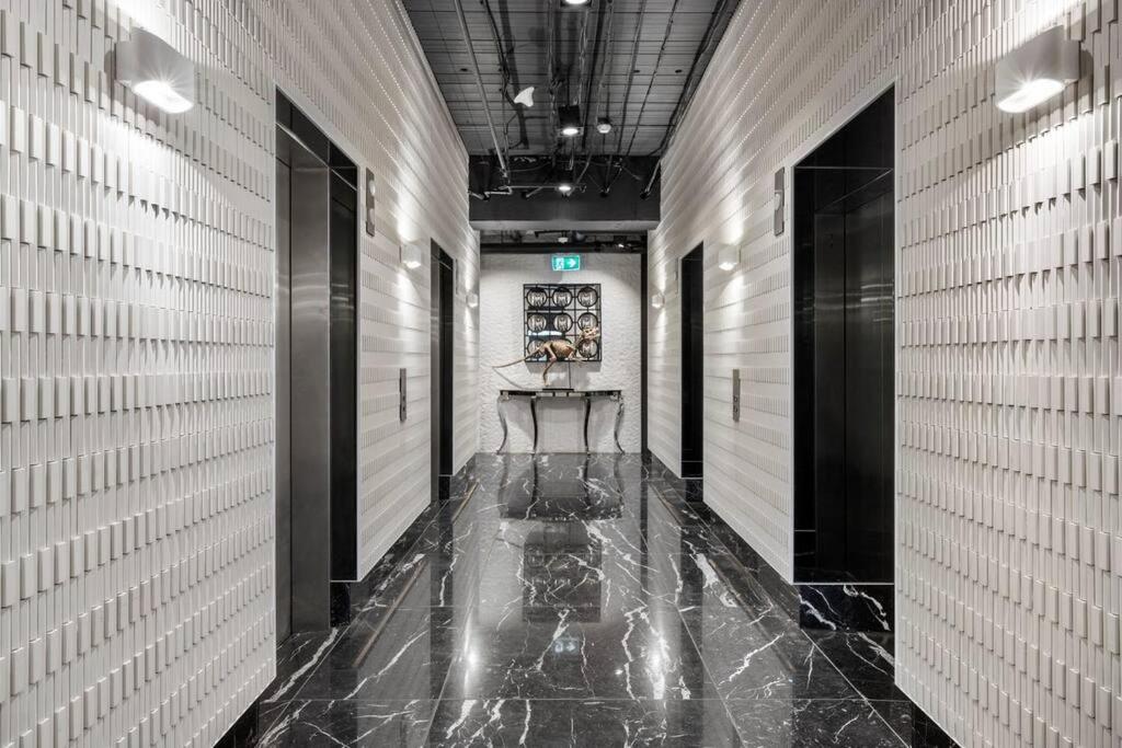Most Exclusive & Highest Penthouse In MelbourneCBD