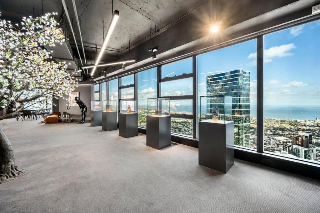 Most Exclusive & Highest Penthouse In MelbourneCBD