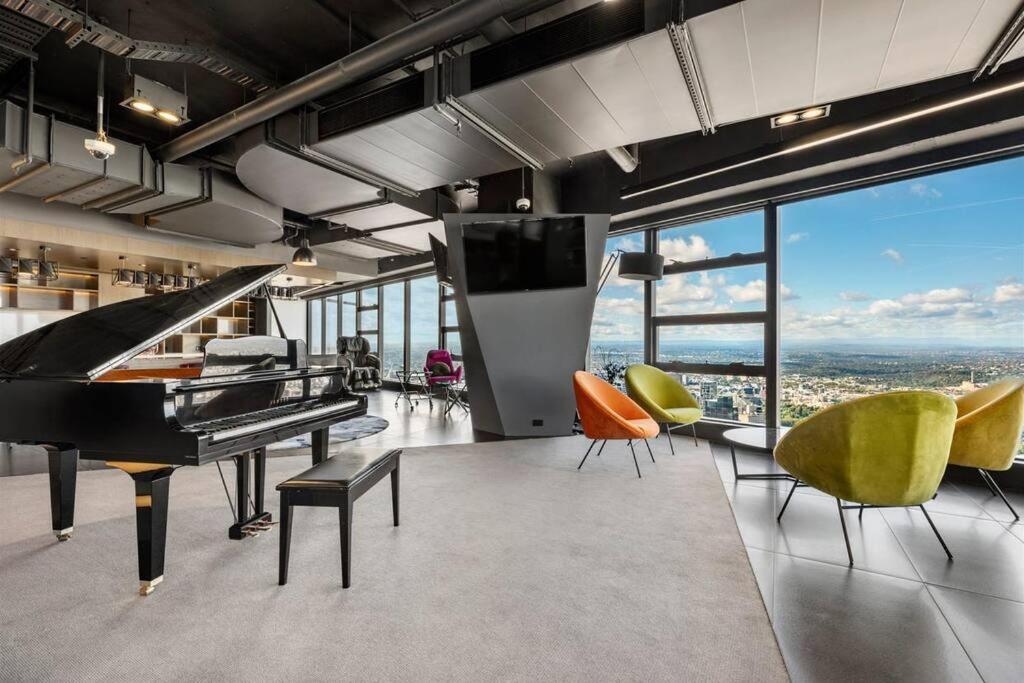 Most Exclusive & Highest Penthouse In MelbourneCBD