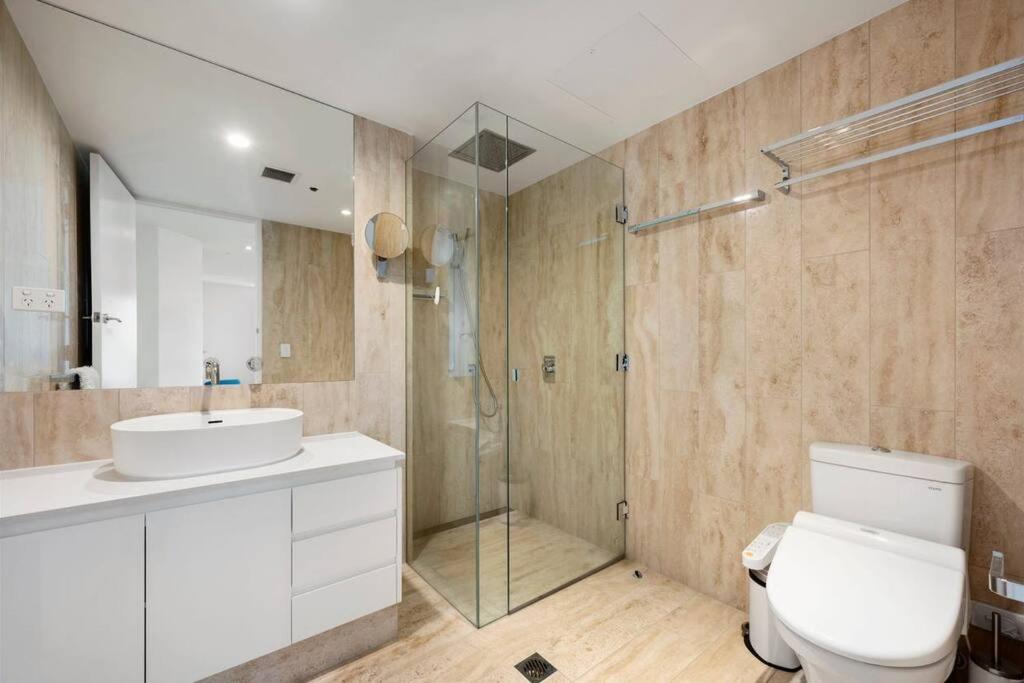 Most Exclusive & Highest Penthouse In MelbourneCBD
