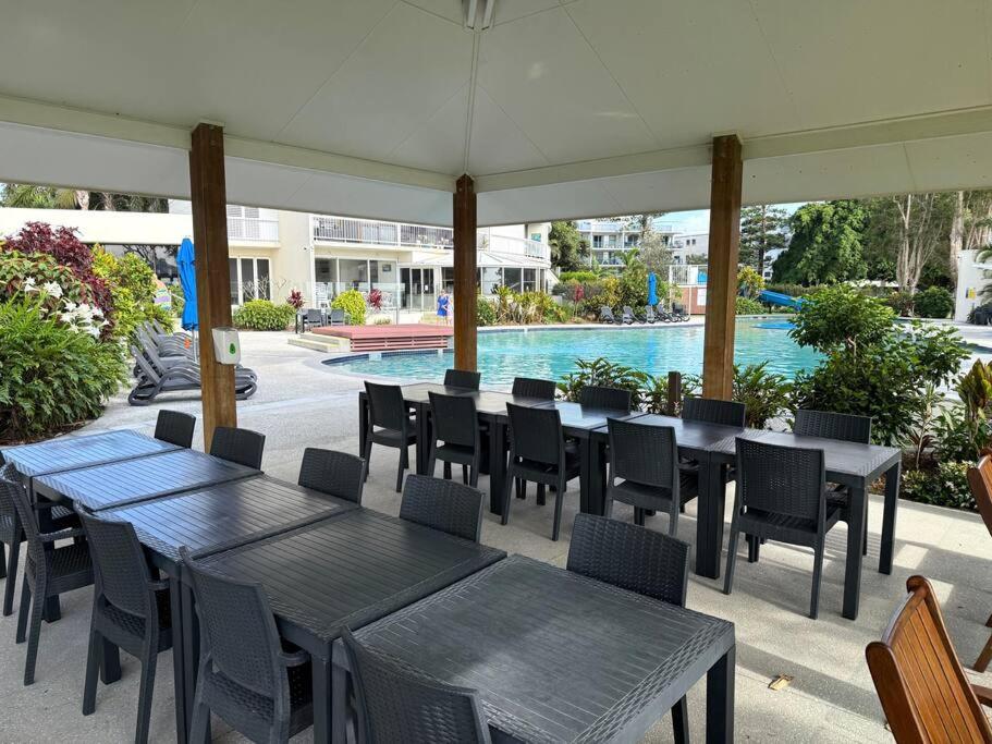 Gemini Resort, 2bedroom Unit19 and carpark Golden Beach, Caloundra