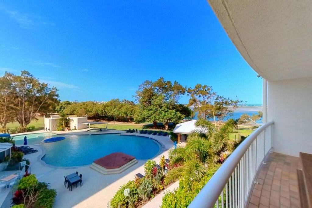 Gemini Resort, 2bedroom Unit19 and carpark Golden Beach, Caloundra