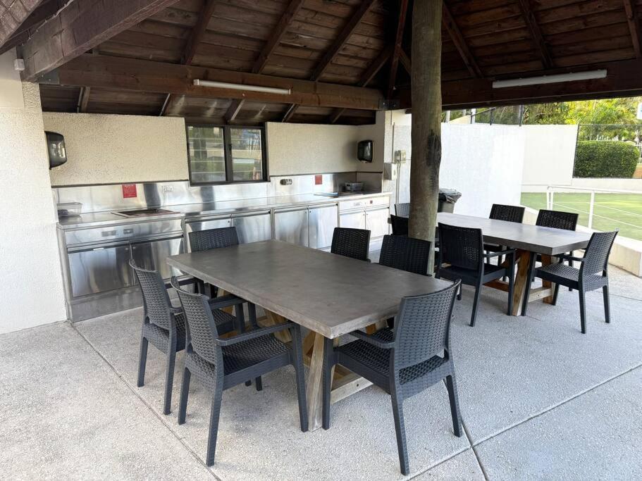 Gemini Resort, 2bedroom Unit19 and carpark Golden Beach, Caloundra