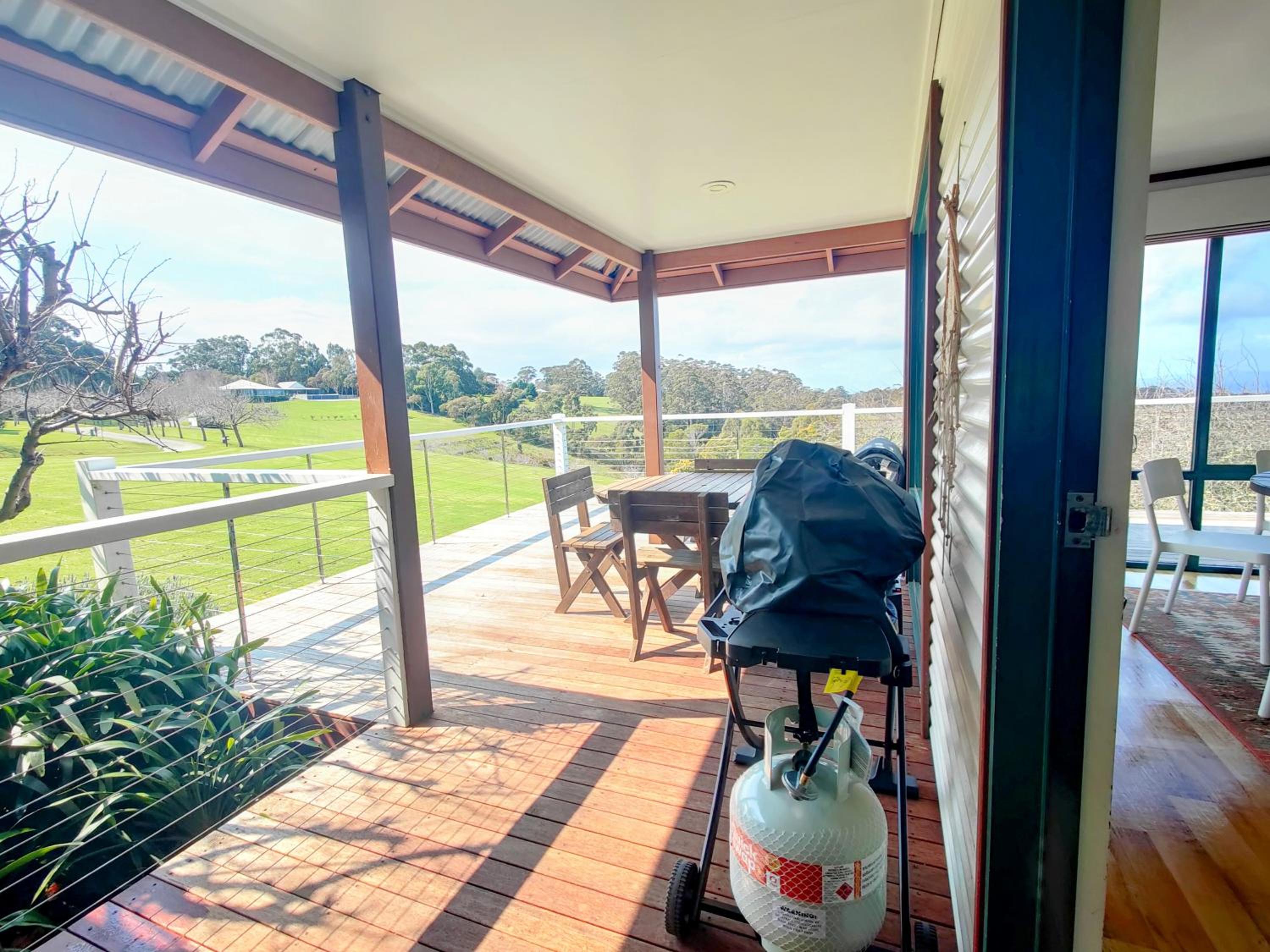 Karri Mia Chalets and Studios
