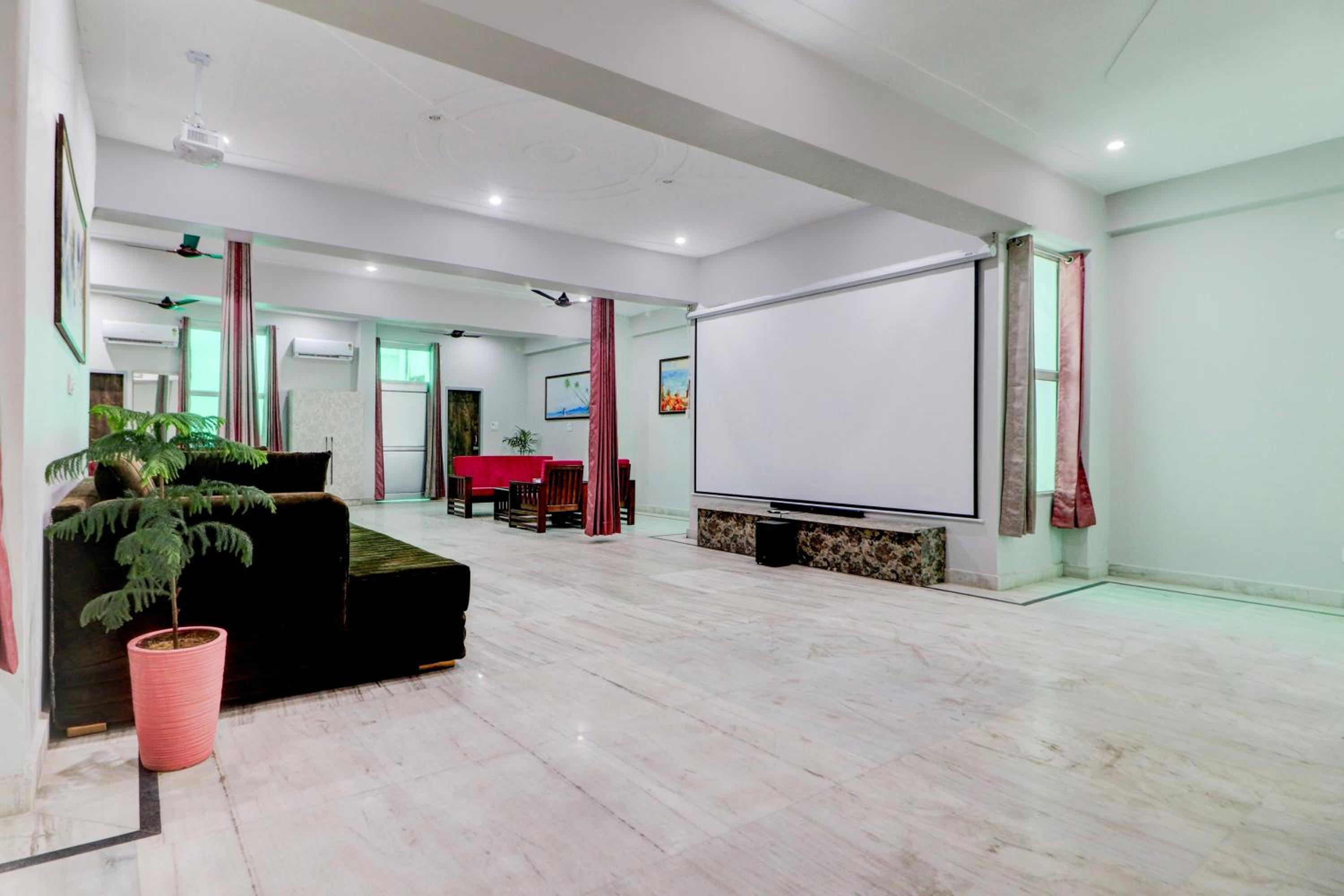 meeting & event spaces