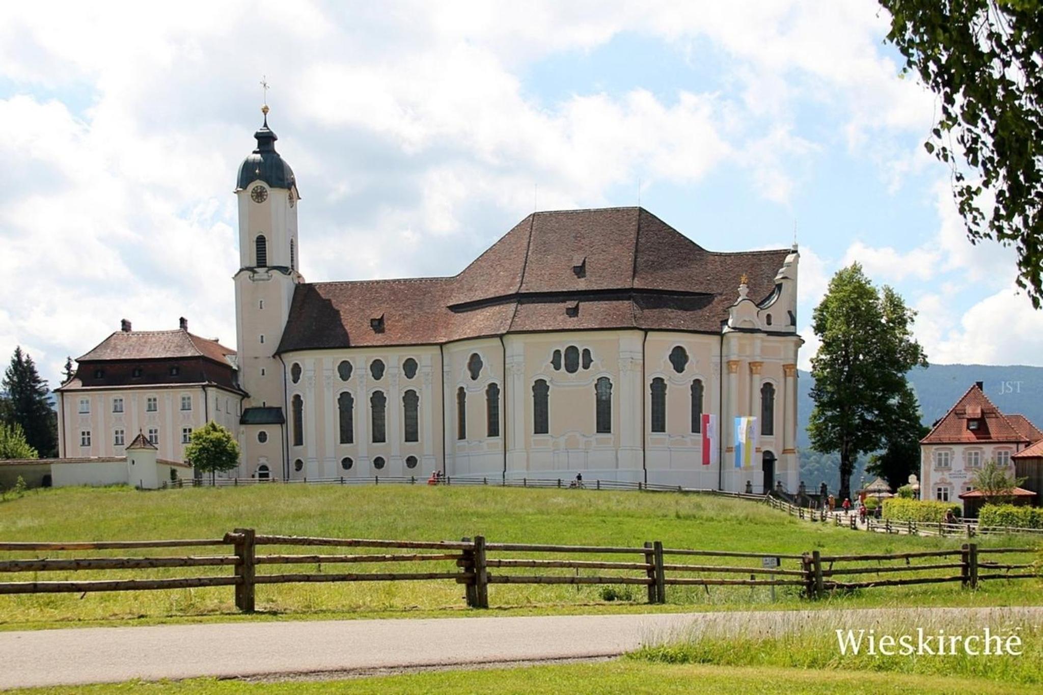 Ferienwohnung Nr 2, neben einem Bauernhof, Roßhaupten, Allgäu view 3