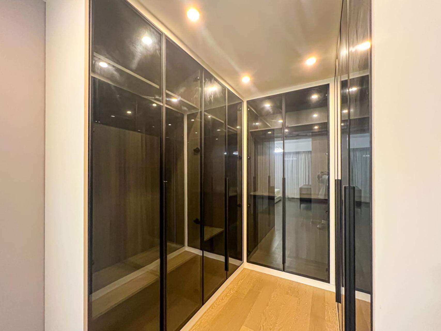 Eastern Hub - XinTianDi Branch Super Luxury 4 Bedrooms 3 Bathrooms Premium Quality Apt