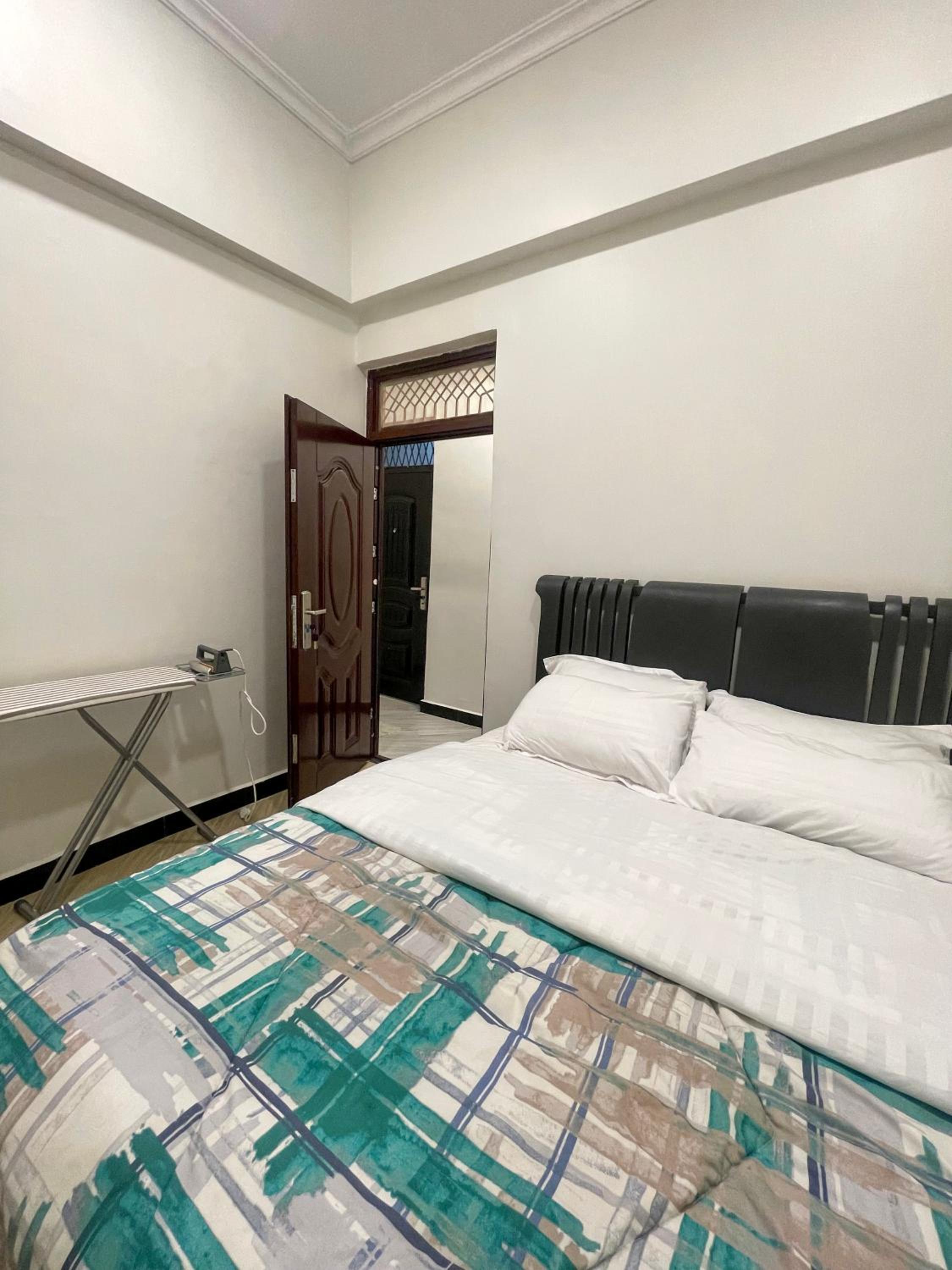 Little Rubix 1 Bedroom Apartment