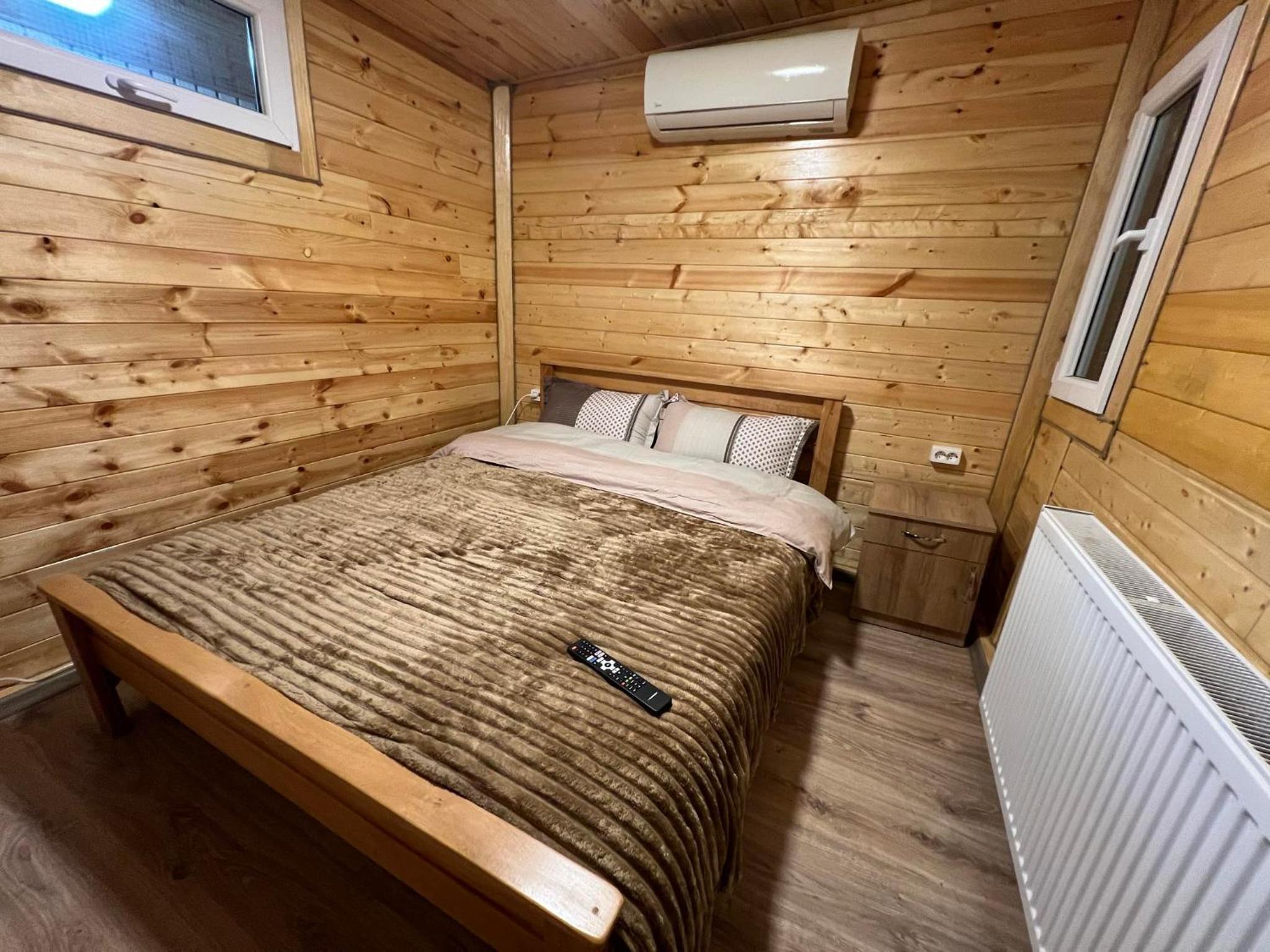 Wooden house Gariba Tbilisi view 4