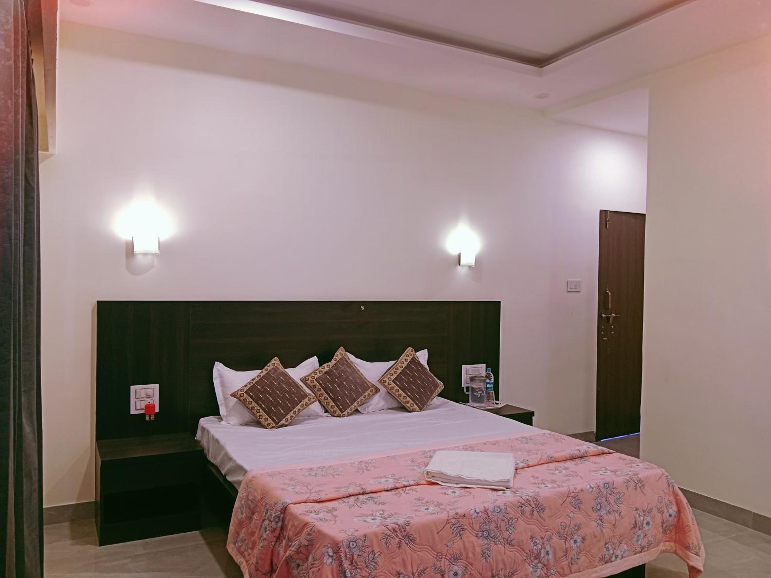 Dattatray Hollydays 3bhk with balcony isolated