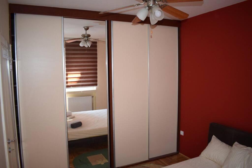1 Bdr Apt Wlk Distance to Center City free parking