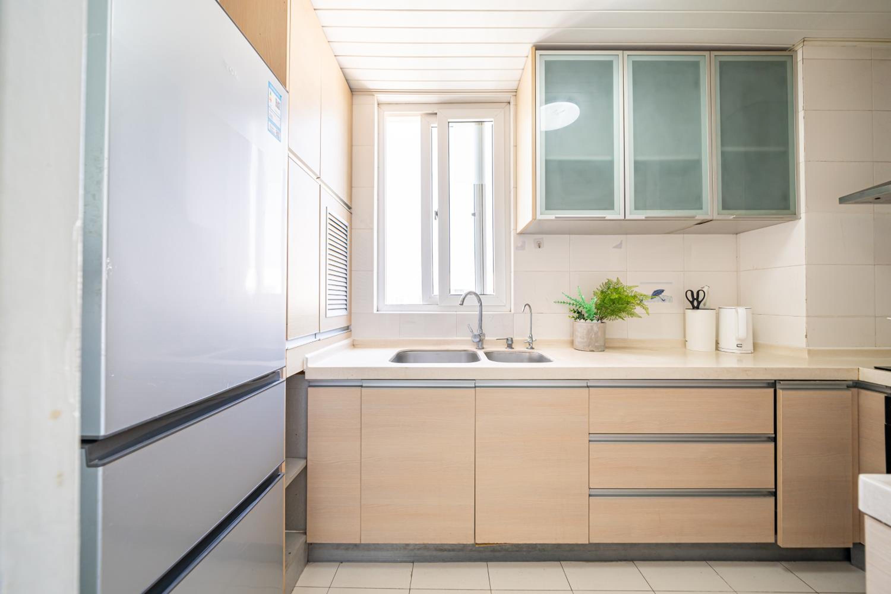 JinAn Apt,3 bedrooms,2 bathrooms,Jing'an District