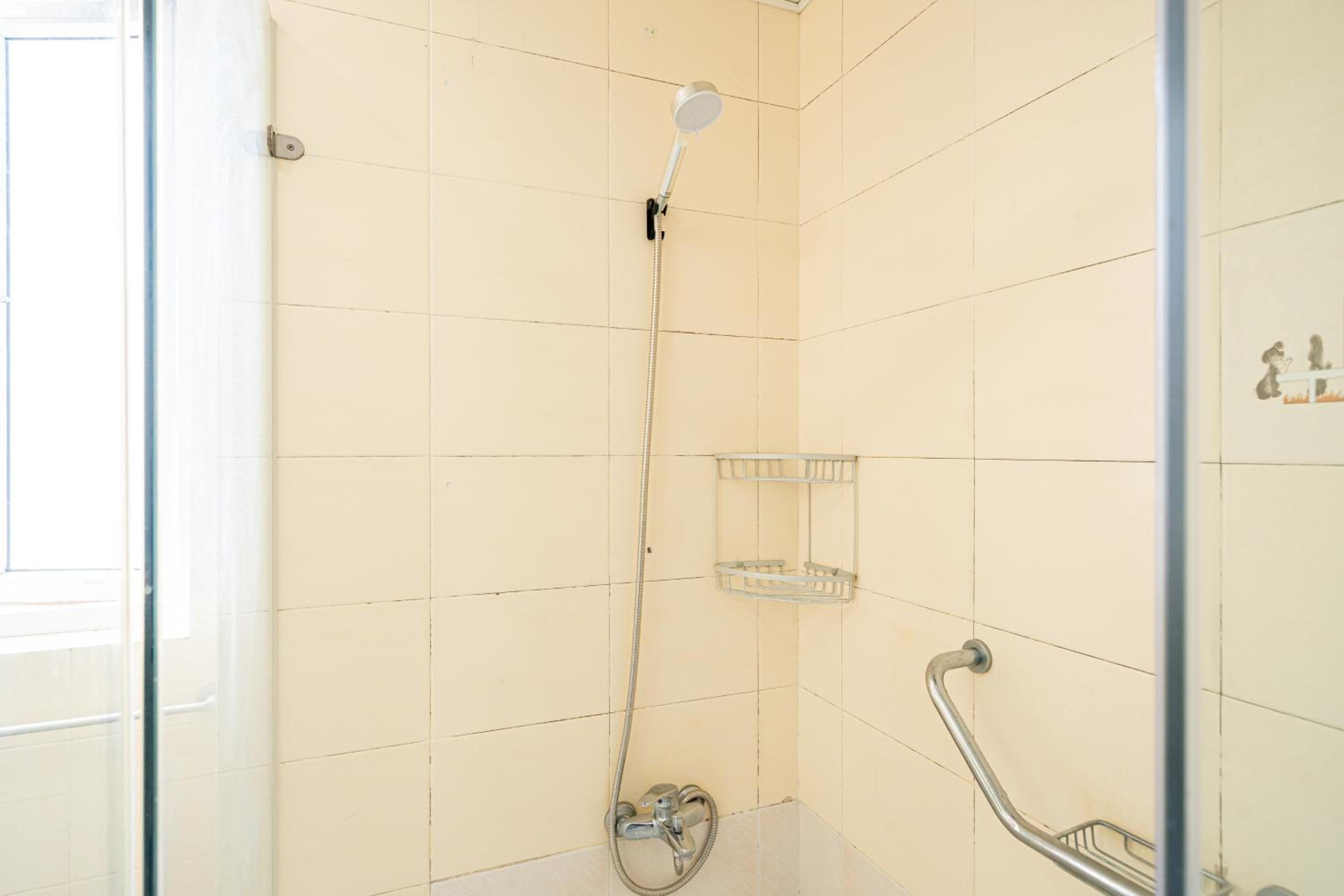 JinAn Apt,3 bedrooms,2 bathrooms,Jing'an District