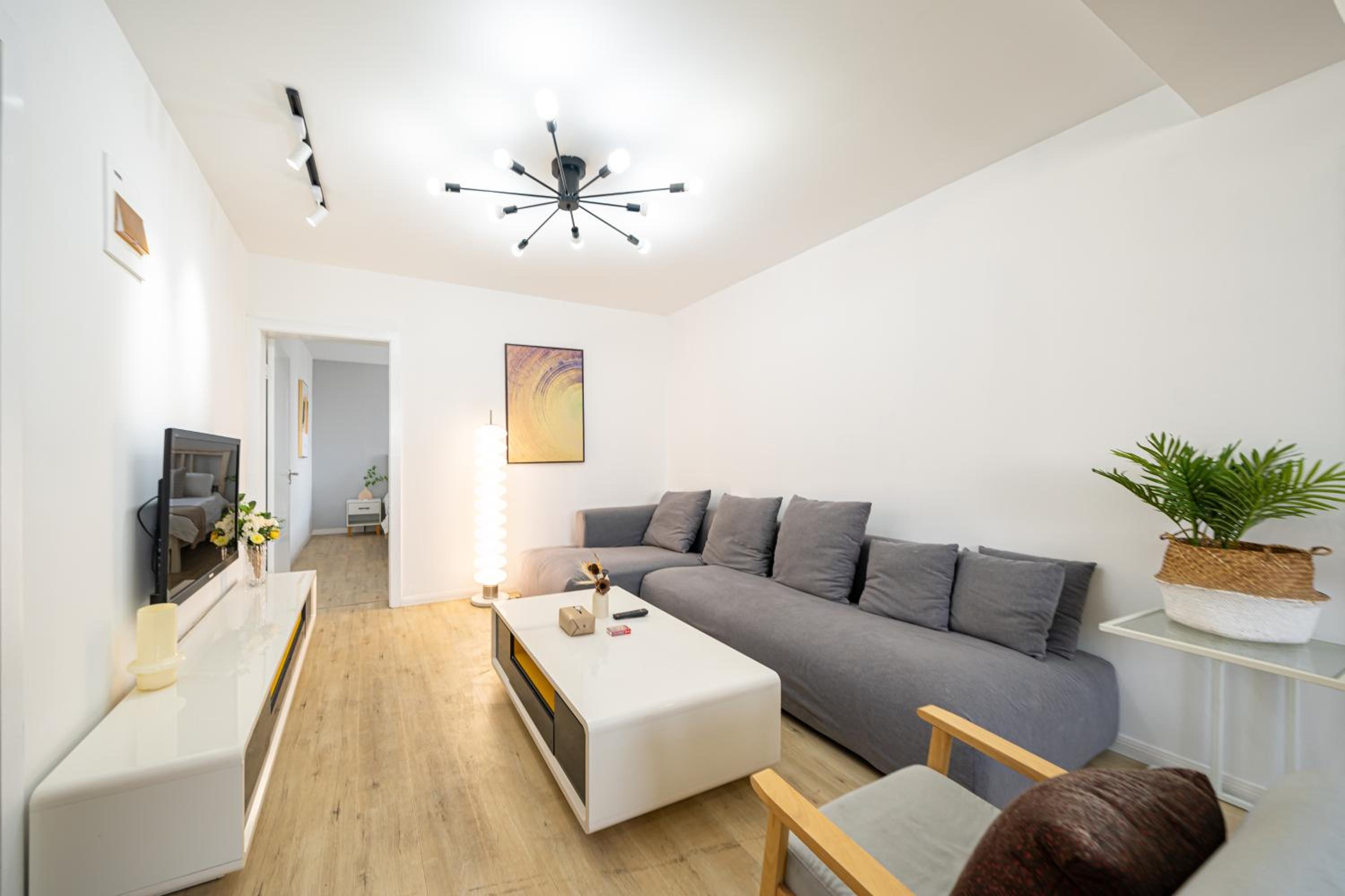 JinAn Apt,3 bedrooms,2 bathrooms,Jing'an District